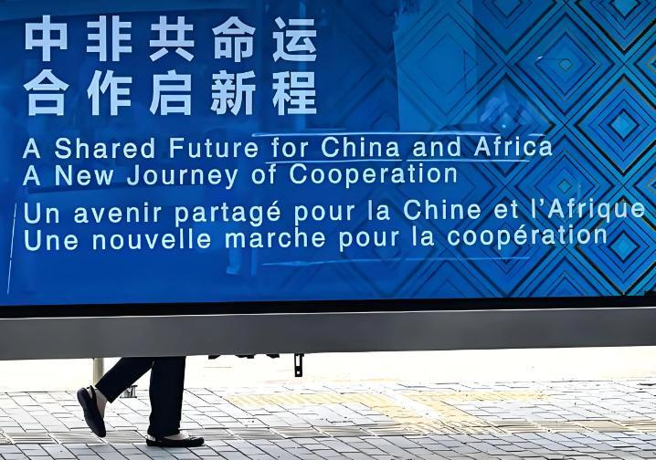 低价签3位新援,火箭空间问题迎刃而解?内外双核不惧包夹,传射技能升级